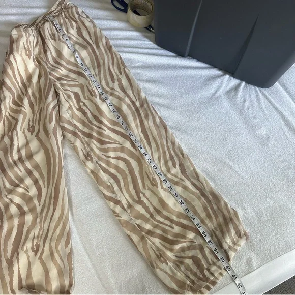 Soft Surroundings Safi Tan Cream Zebra Print Wide Leg pants - Picture 11 of 12